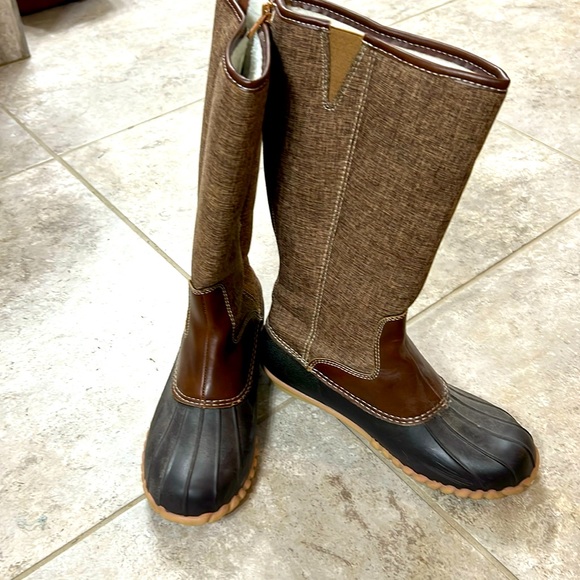 Women’s boots - Picture 1 of 3